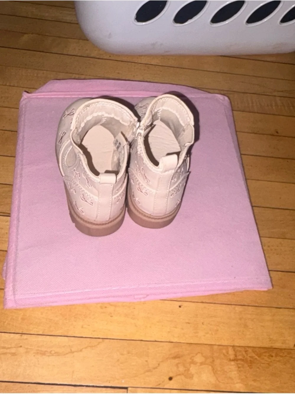 wonder nation Light Pink Toddler Ankle Boots with Star Stitching